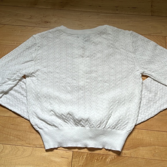 Forever 21 Cropped White Sweater - Picture 6 of 6